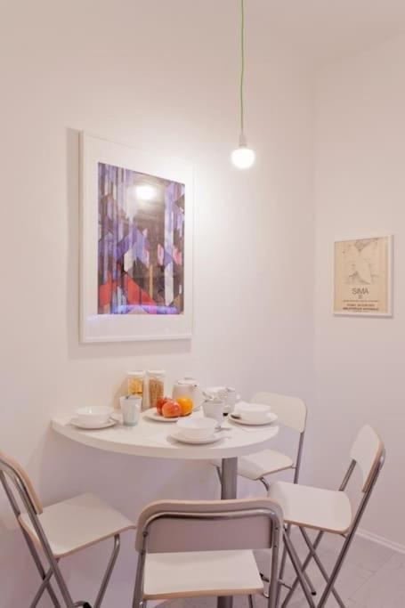 Prague Center Apartment With Fireplace Exteriör bild