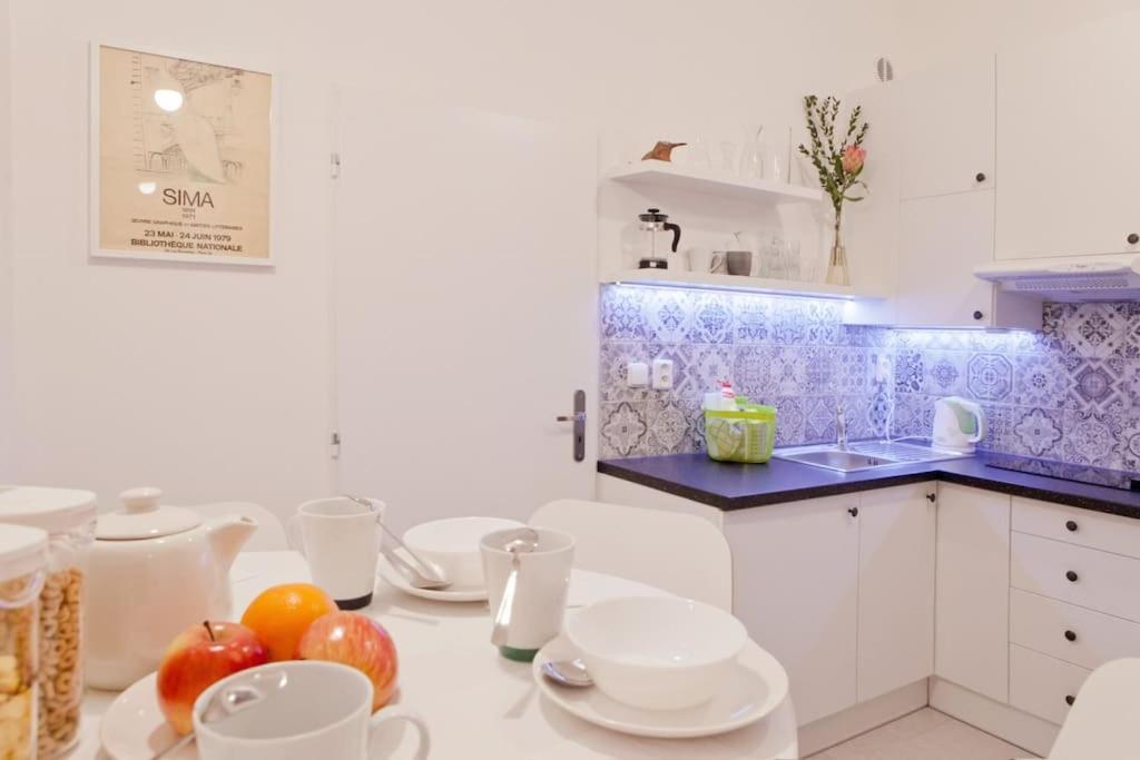 Prague Center Apartment With Fireplace Exteriör bild