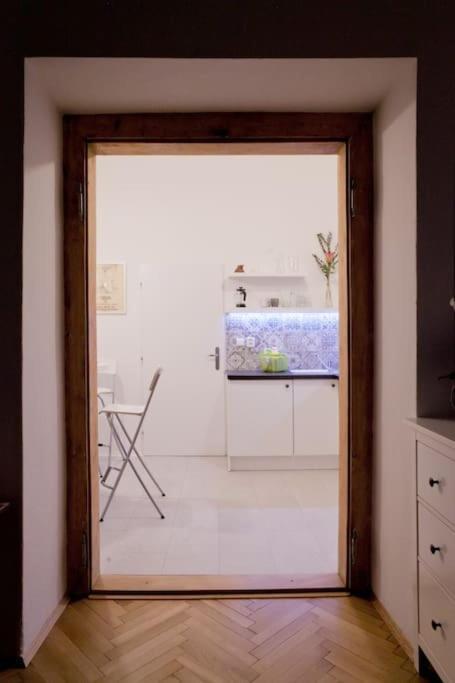 Prague Center Apartment With Fireplace Exteriör bild